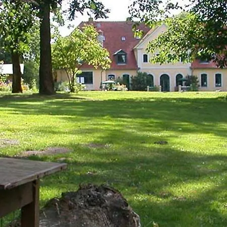 Gutshaus Mecklenburgische Seenplatte Müritz Hotel 3*