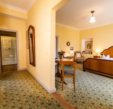 Hotel Gutshaus Mecklenburgische Seenplatte Müritz Solzow