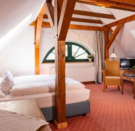 Hotel Gutshaus Mecklenburgische Seenplatte Müritz 3*