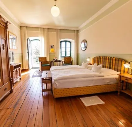 Hotel Gutshaus Mecklenburgische Seenplatte Müritz Solzow