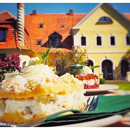 Hotel Gutshaus Mecklenburgische Seenplatte Müritz 3*