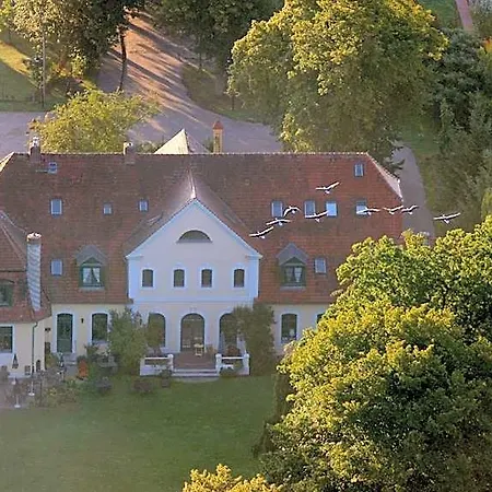 Gutshaus Mecklenburgische Seenplatte Müritz Solzow